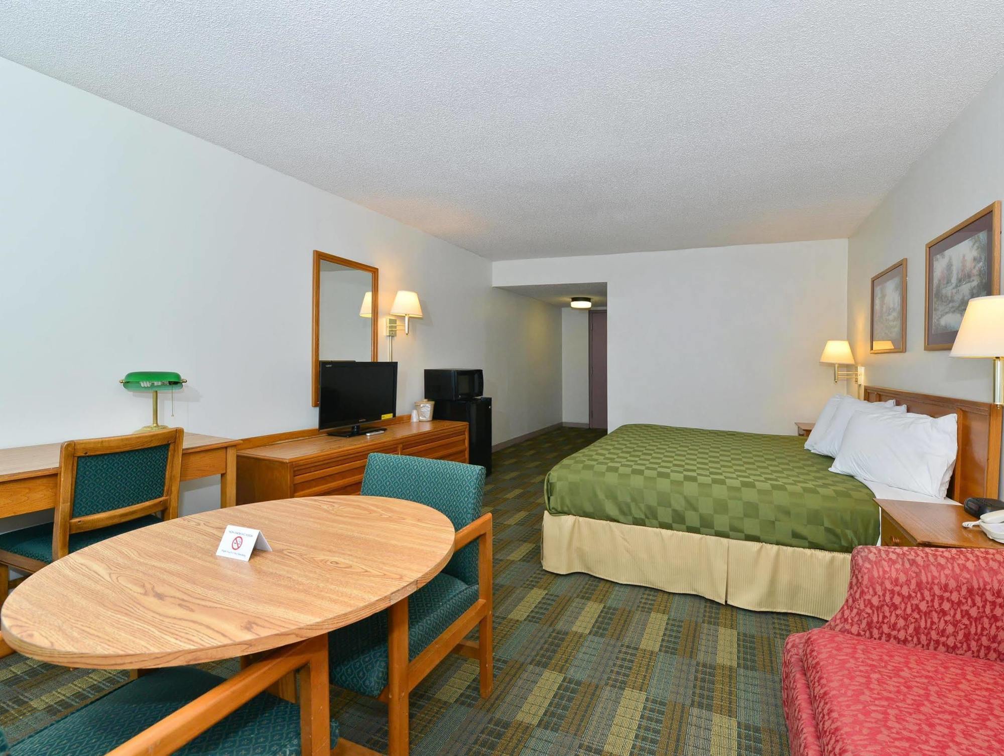 Red Roof Inn Marion, Va Екстер'єр фото