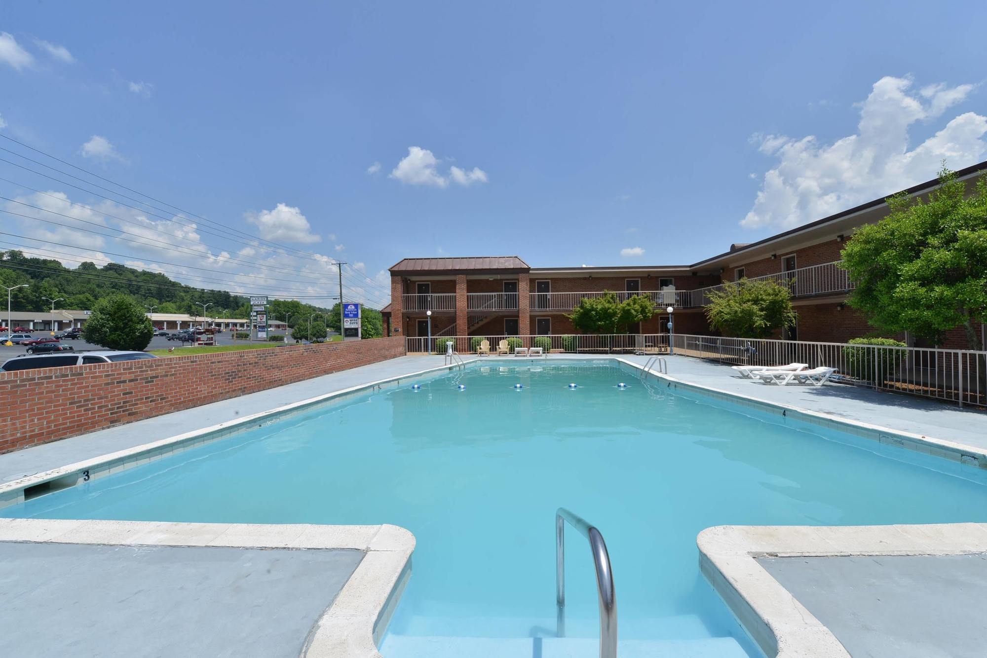 Red Roof Inn Marion, Va Екстер'єр фото