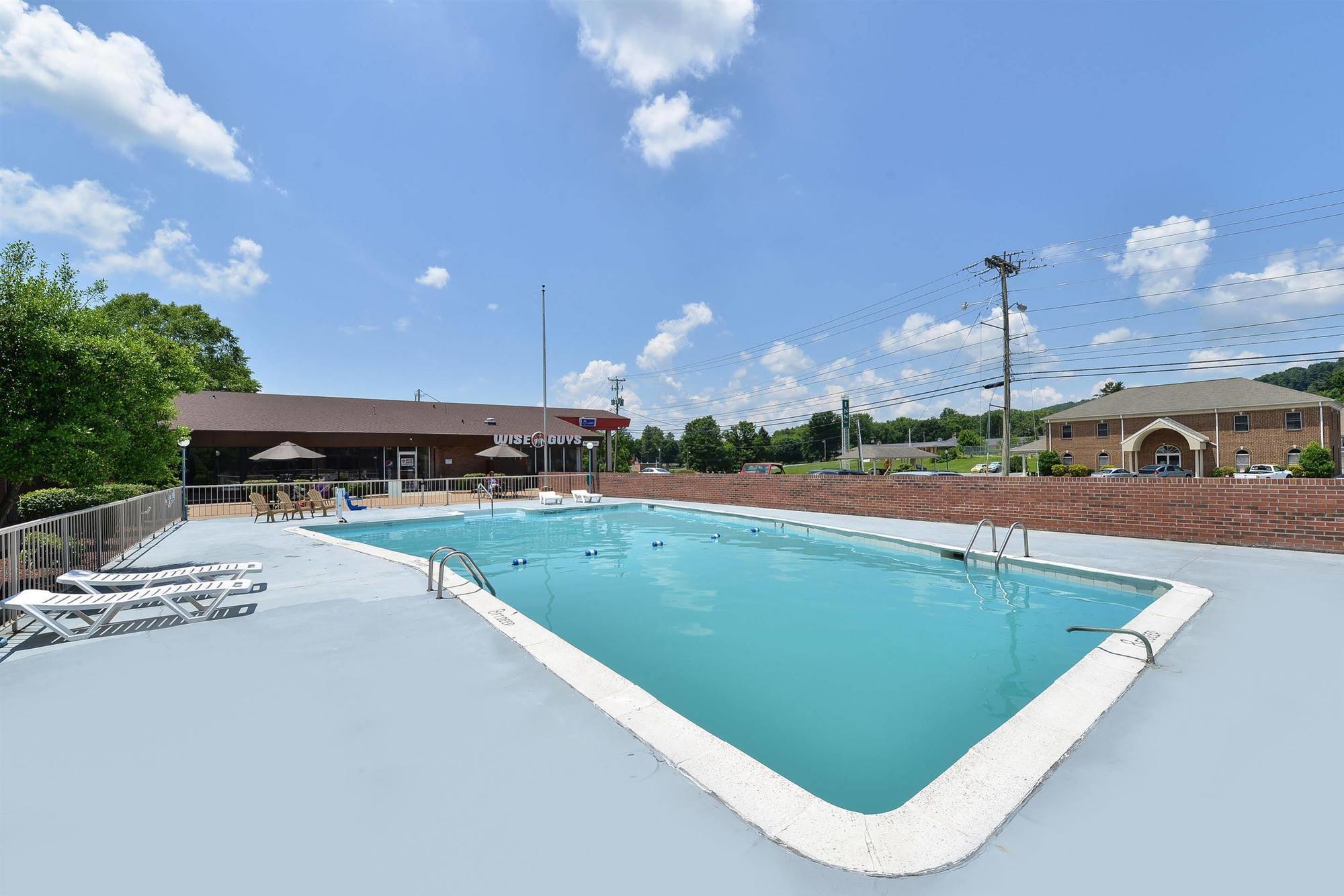 Red Roof Inn Marion, Va Екстер'єр фото